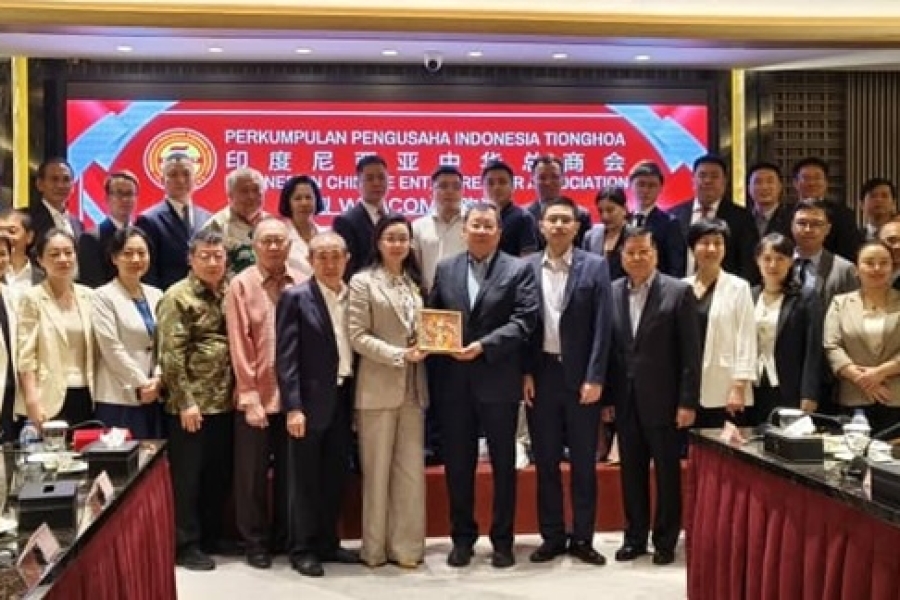 中国-东盟商务与投资峰会代表团拜访印尼中华总商会加强合作